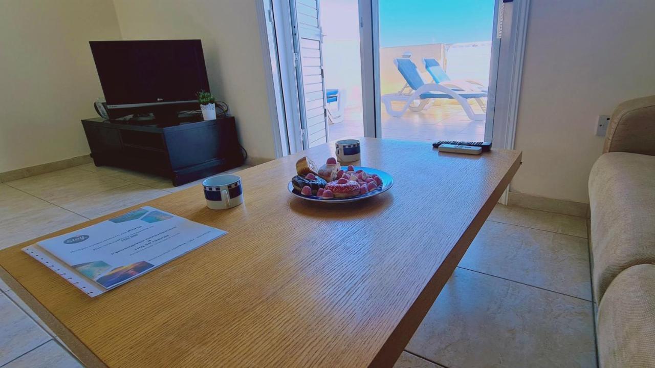 Stay Sunshine Apartment Paralimni Exteriör bild
