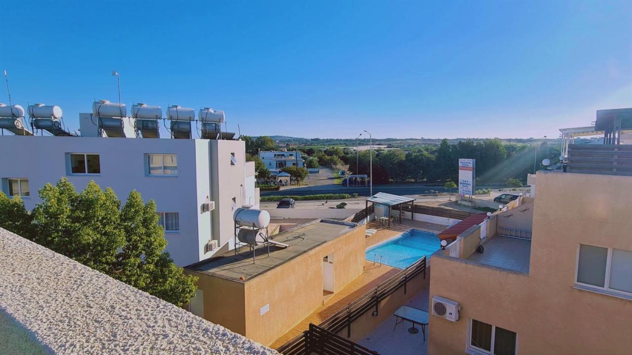 Stay Sunshine Apartment Paralimni Exteriör bild