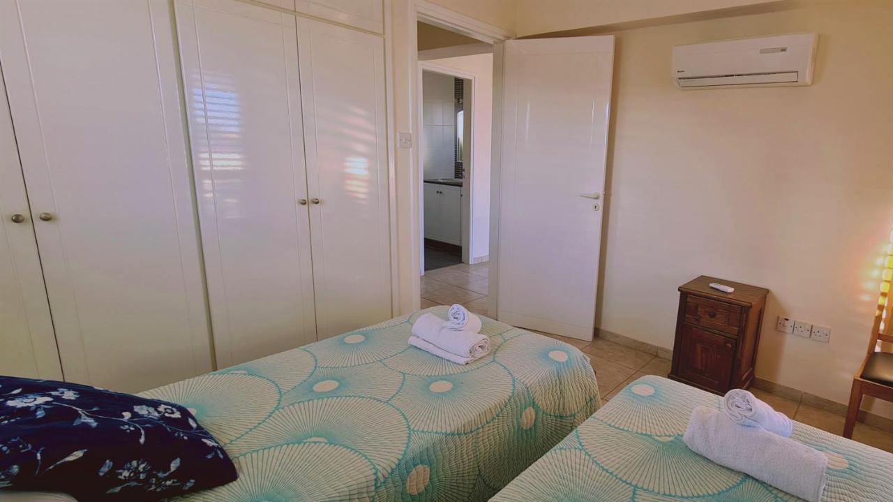 Stay Sunshine Apartment Paralimni Exteriör bild