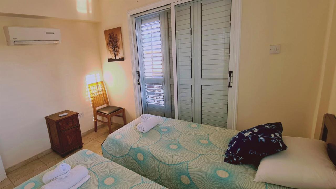 Stay Sunshine Apartment Paralimni Exteriör bild
