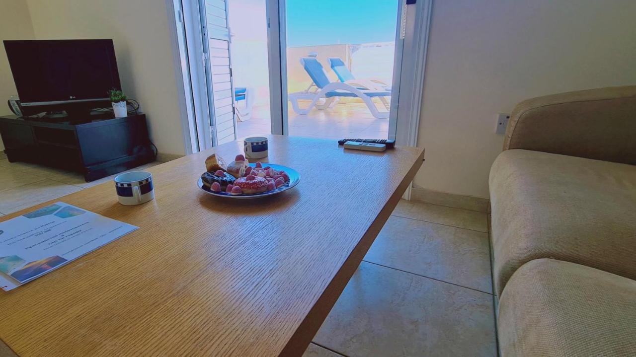Stay Sunshine Apartment Paralimni Exteriör bild