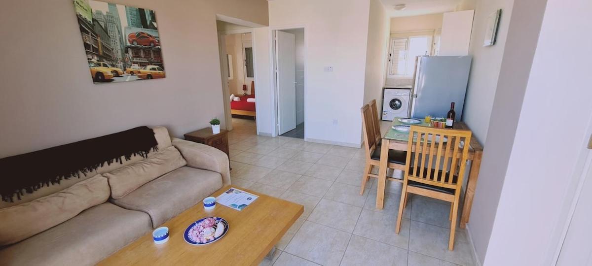 Stay Sunshine Apartment Paralimni Exteriör bild