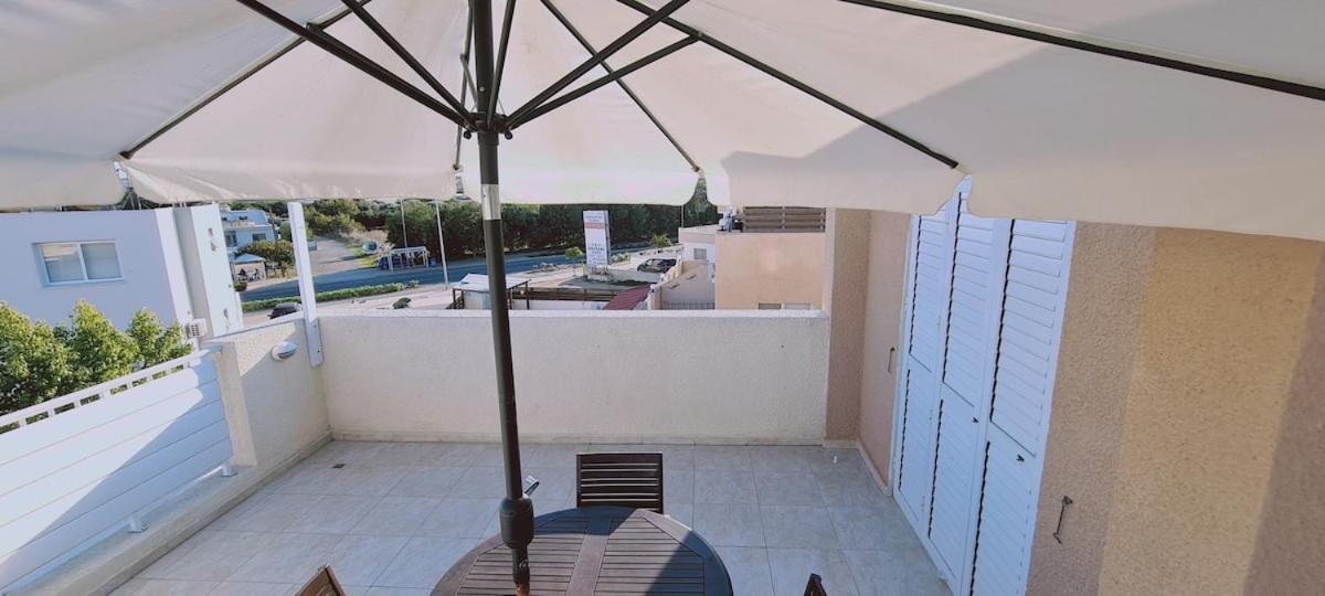 Stay Sunshine Apartment Paralimni Exteriör bild