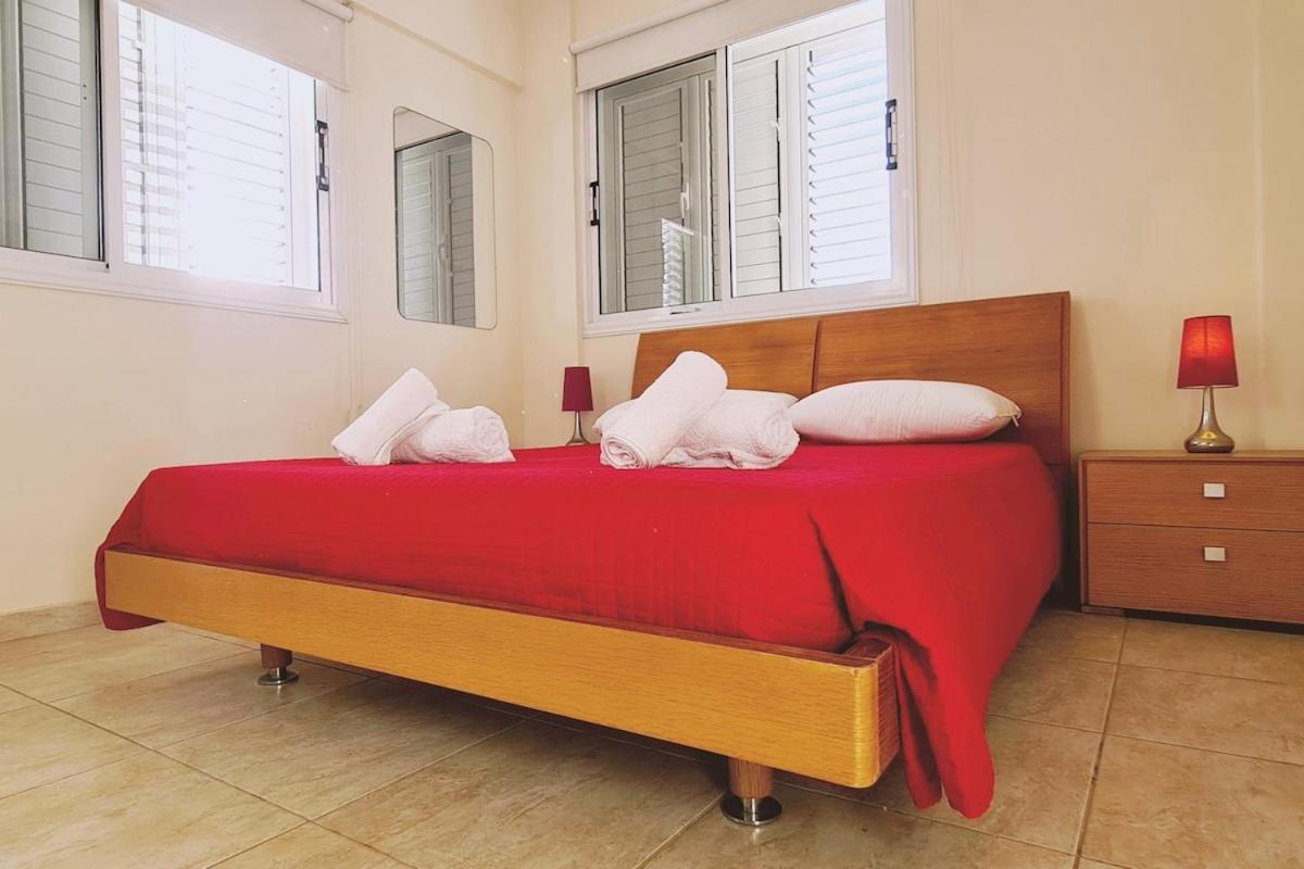 Stay Sunshine Apartment Paralimni Exteriör bild